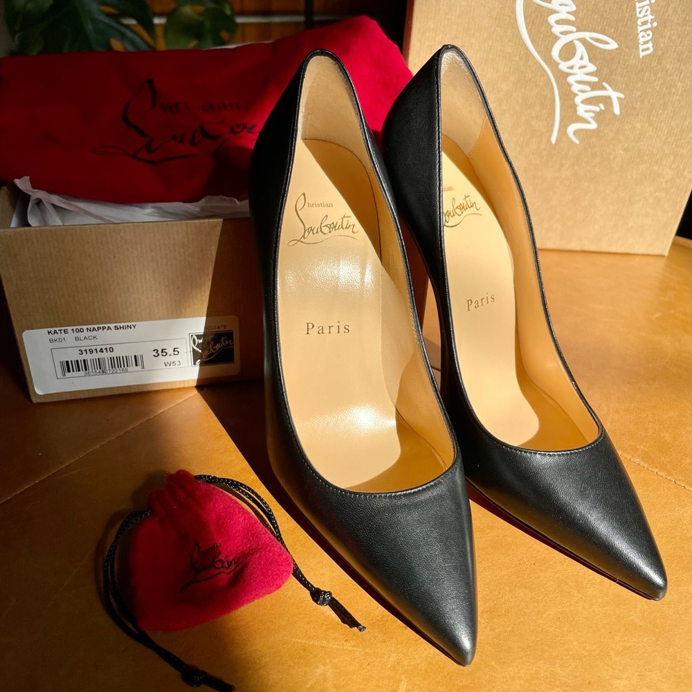 Christian Louboutin Kate 100mm Black Pumps 35.5 New in Box